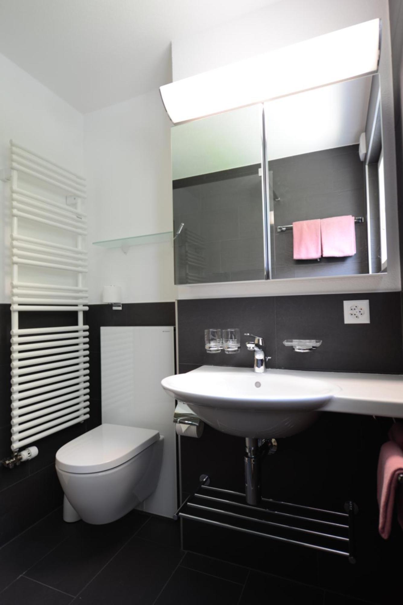 Haus Kandahar Saas-Fee Rom bilde