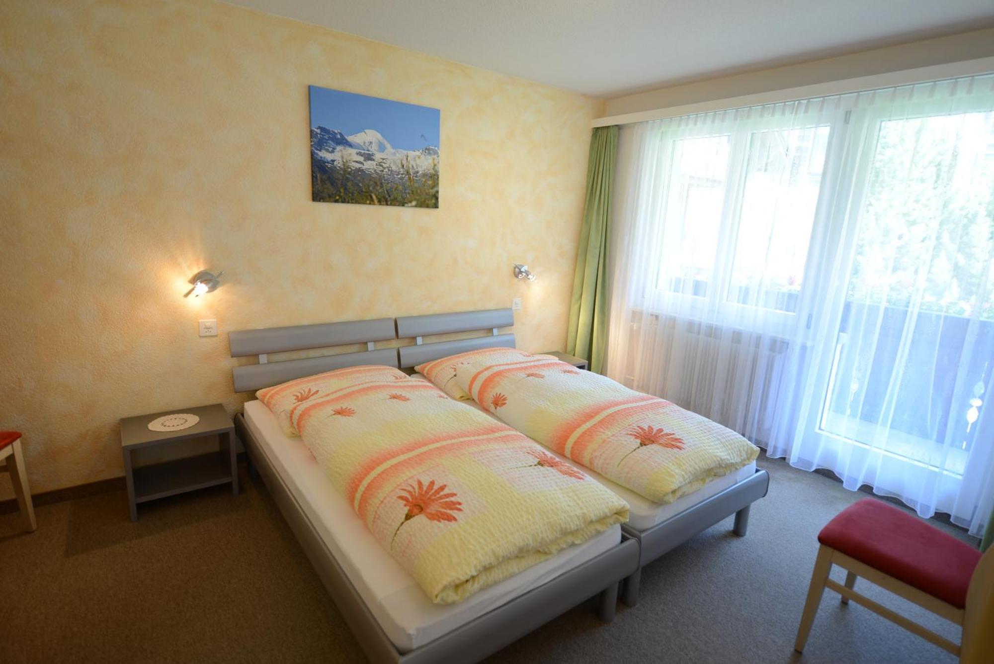 Haus Kandahar Saas-Fee Rom bilde